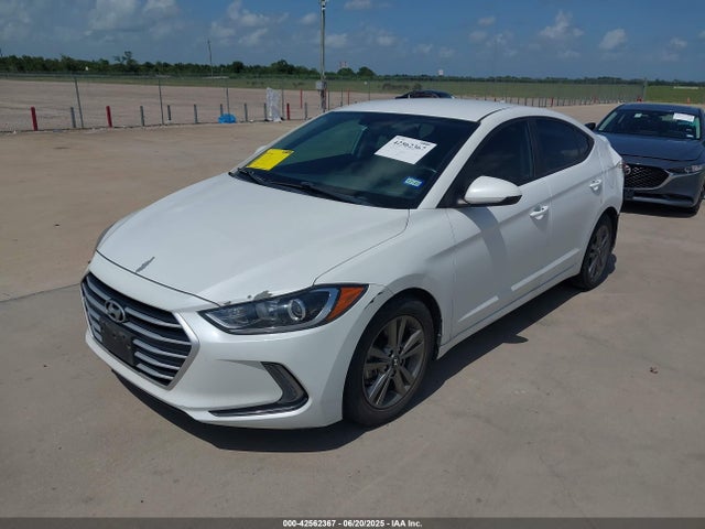 5NPD84LF8HH083158 Hyundai 2017