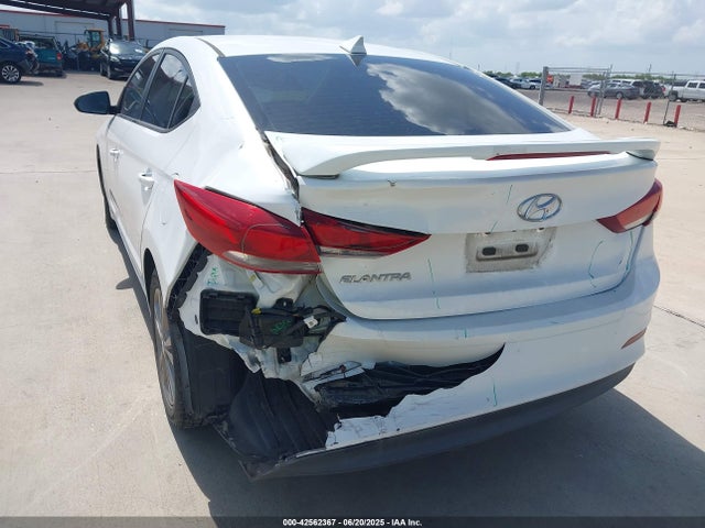 5NPD84LF8HH083158 Hyundai 2017