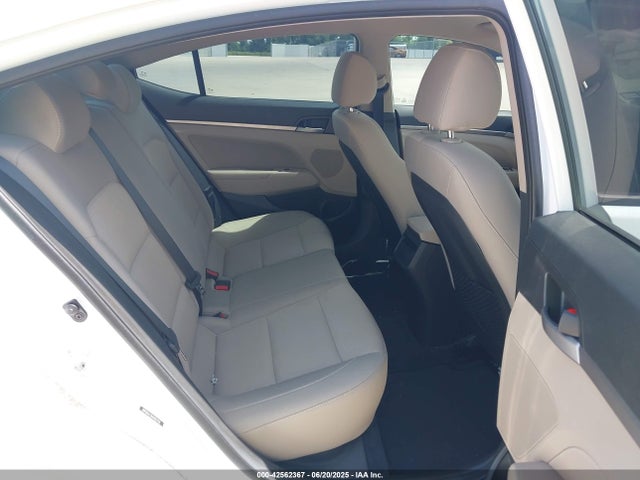 5NPD84LF8HH083158 Hyundai 2017