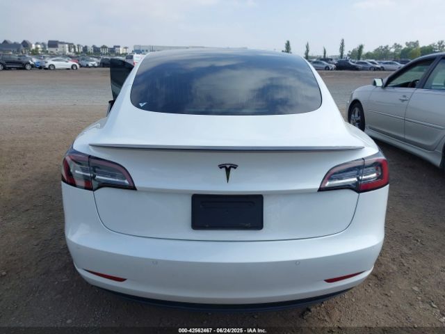 5YJ3E1EC1LF625164 Tesla 2020