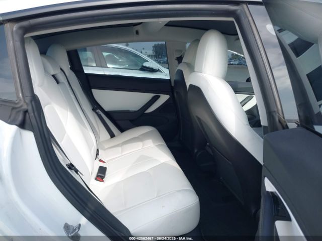 5YJ3E1EC1LF625164 Tesla 2020