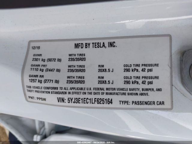 5YJ3E1EC1LF625164 Tesla 2020