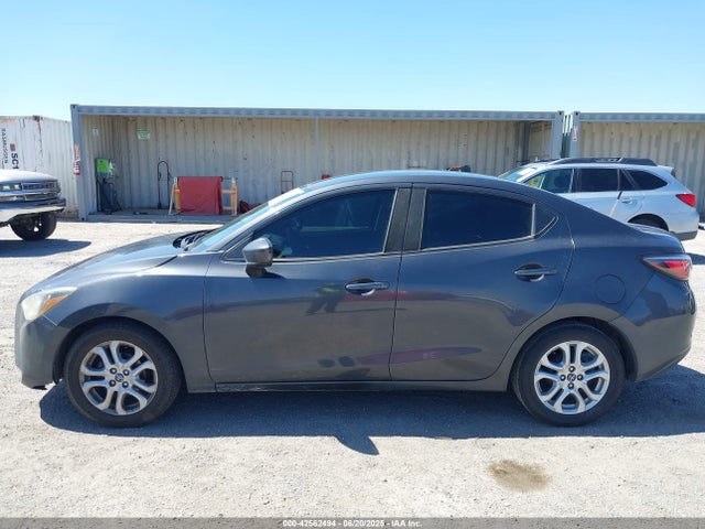 3MYDLBYV9HY175645 Toyota p5v