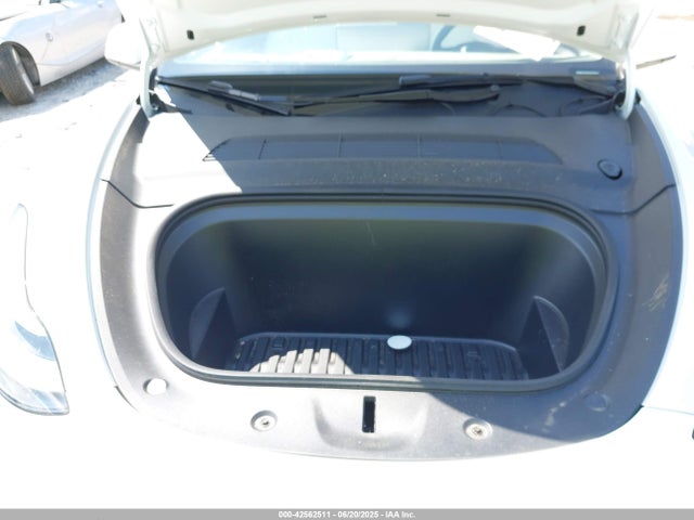 2025 TESLA MODEL Y 7SAYGDED7SA370741 Photo 9