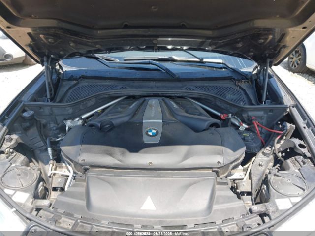 2016 BMW X5 5UXKR6C56G0J83213 Photo 9