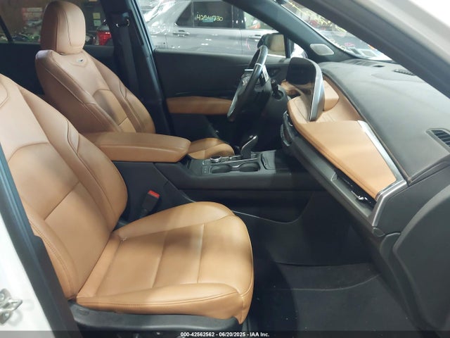 2024 CADILLAC XT4 1GYFZDR47RF206465 Photo 4