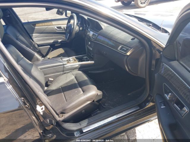 2016 MERCEDES-BENZ E 350 WDDHF5KB1GB214111 Photo 4