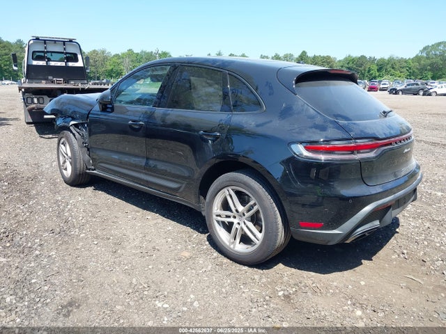 2025 PORSCHE MACAN WP1AA2A5XSLB03837 Photo 2
