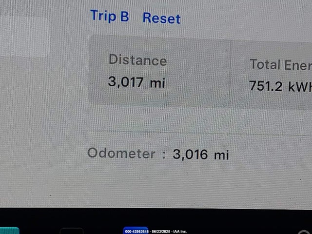 2025 TESLA MODEL Y 7SAYGDED1SF271657 Photo 6