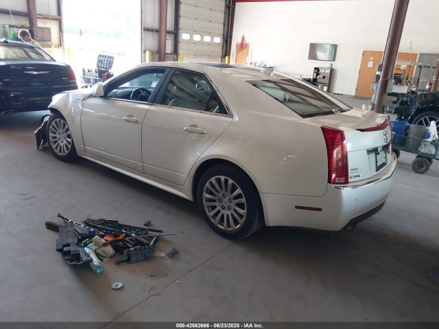 2010 CADILLAC CTS 1G6DS5EV8A0142811 Photo 2