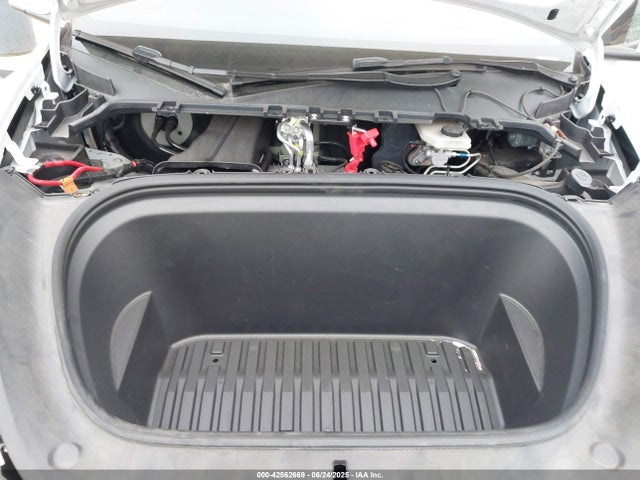 2024 TESLA MODEL Y 7SAYGDEE3RA256206 Photo 9