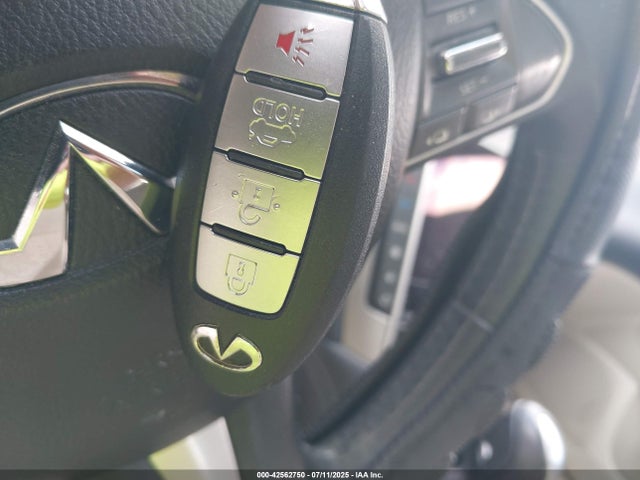 JN1BV7AP4FM330923 Infiniti 2015