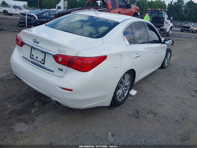 JN1BV7AP4FM330923 Infiniti 2015
