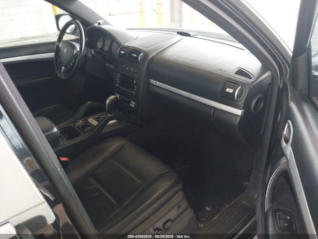 2010 PORSCHE CAYENNE WP1AA2AP6ALA02858 Photo 4