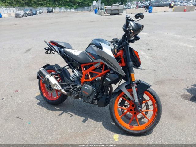 2022 KTM 390 MD2JPJ404NC233282