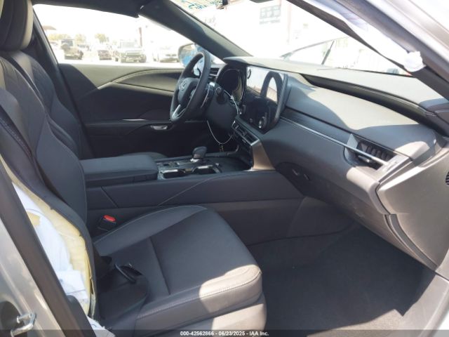 2T2BBMCA9SC072043 Lexus a25a-fxs