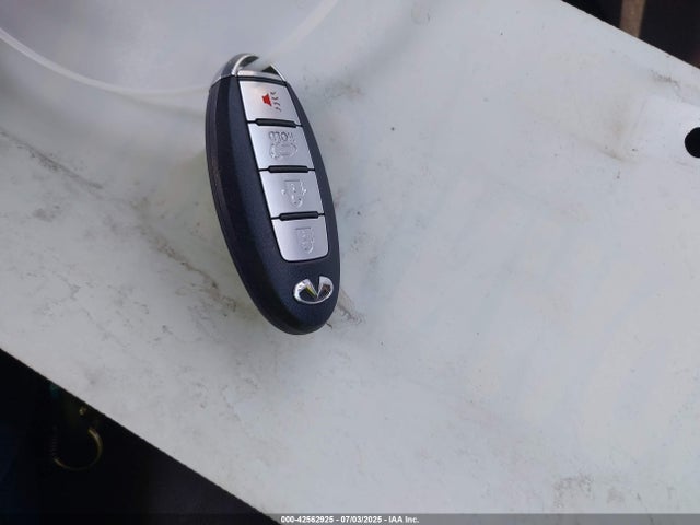 3PCAJ5M10KF124601 Infiniti QX50