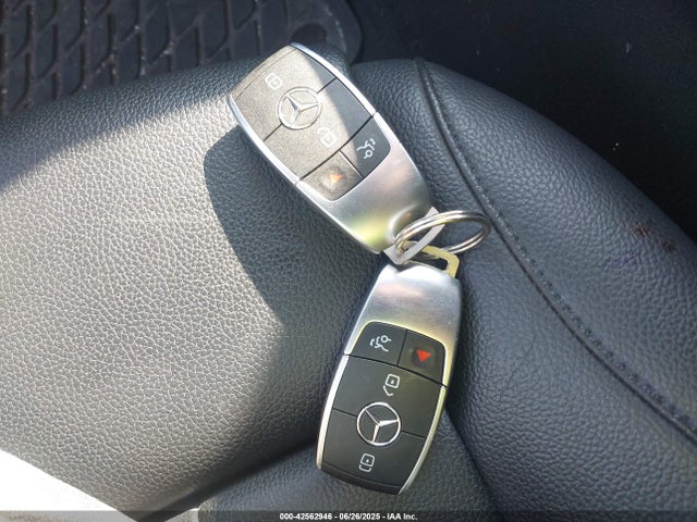 W1N4M4HB9MW158688 Mercedes-Benz m260