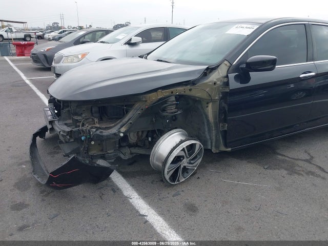 1HGCR2F38HA184756 Honda k24w1