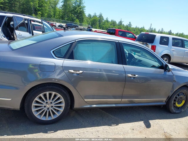 Volkswagen 1.8 tsi 2017 1VWBT7A32HC063447 Image 14