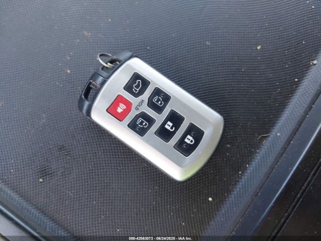 2016 TOYOTA SIENNA 5TDYK3DC7GS701595 Photo 10