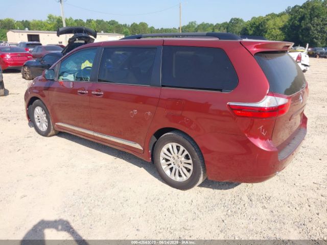 2016 TOYOTA SIENNA 5TDYK3DC7GS701595 Photo 2