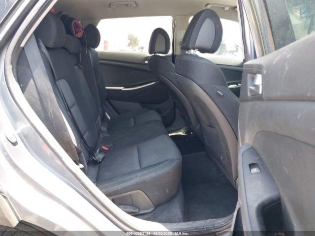 KM8J33A46GU027300 Hyundai 2016