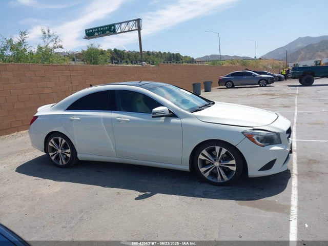 Mercedes-Benz CLA-Class 2014 WDDSJ4EB9EN042576 Image 13
