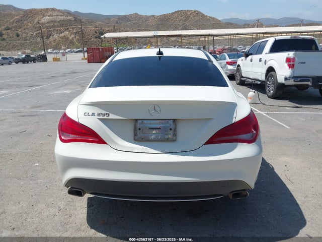 Mercedes-Benz CLA-Class 2014 WDDSJ4EB9EN042576 Image 16