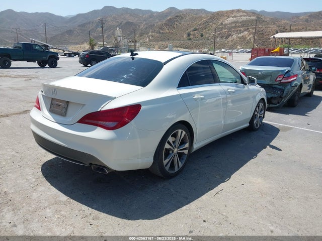 Mercedes-Benz CLA-Class 2014 WDDSJ4EB9EN042576 Image 4