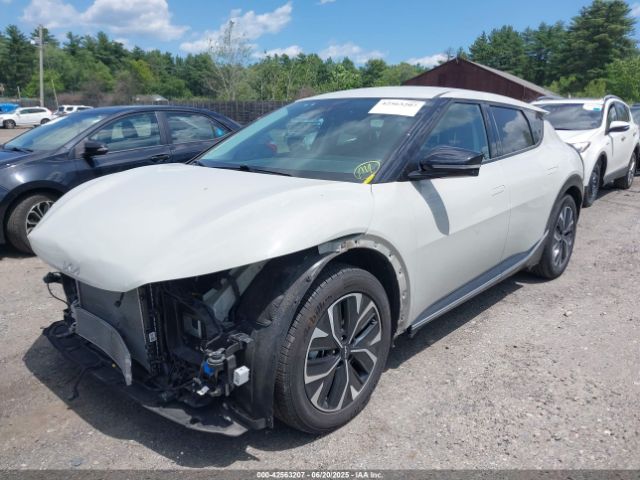 2022 KIA EV6 KNDC34LA6N5034535 Photo 1