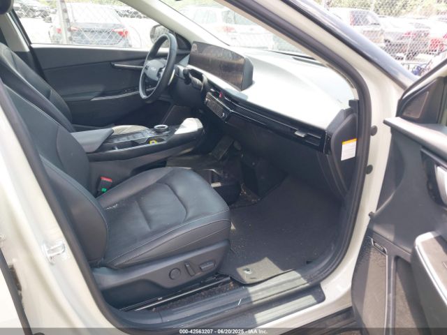 2022 KIA EV6 KNDC34LA6N5034535 Photo 4