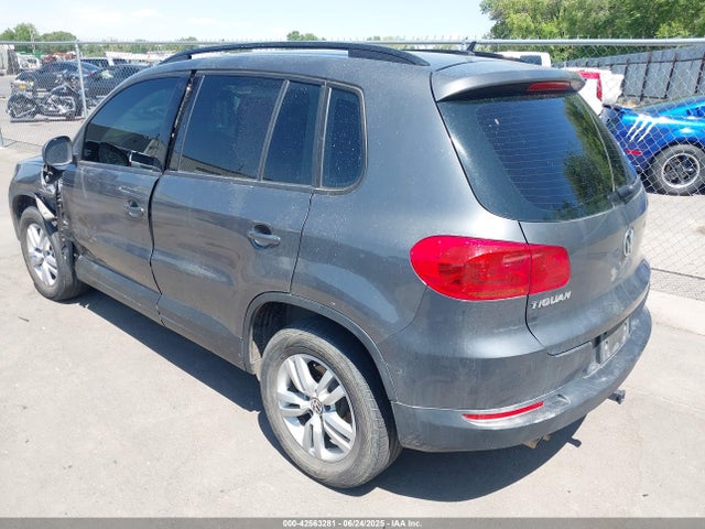 WVGBV7AX9GW609072 Volkswagen Tiguan