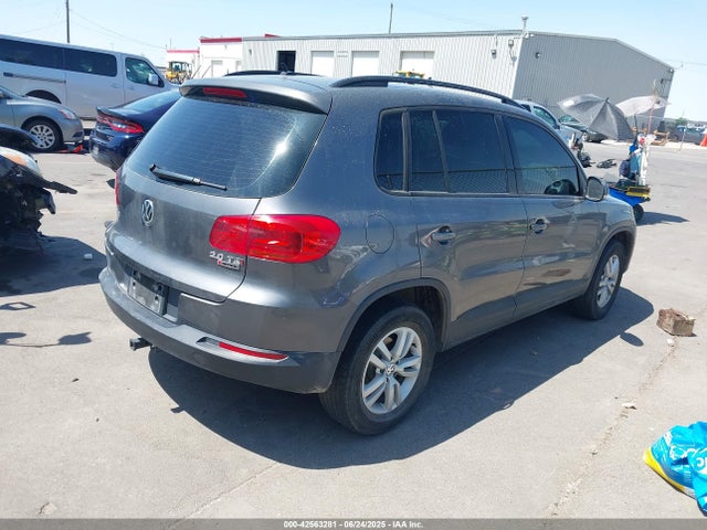 WVGBV7AX9GW609072 Volkswagen Tiguan
