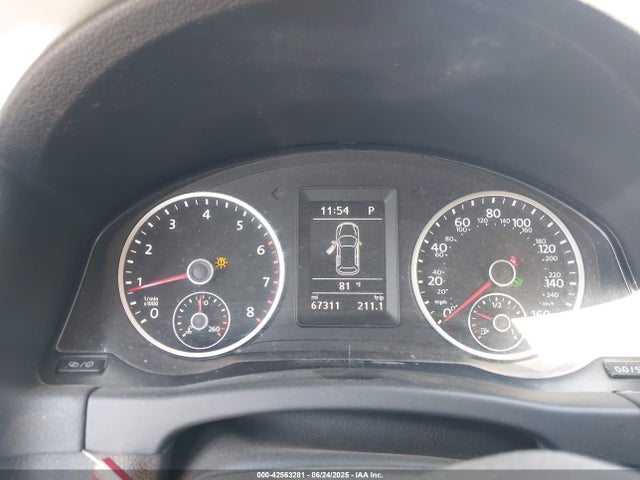 WVGBV7AX9GW609072 Volkswagen Tiguan