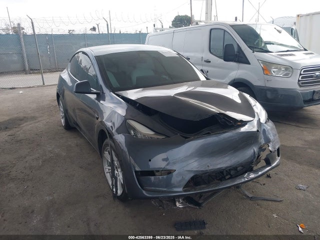 2021 TESLA MODEL Y 5YJYGDED6MF103805 Photo 0