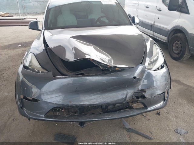 2021 TESLA MODEL Y 5YJYGDED6MF103805 Photo 5