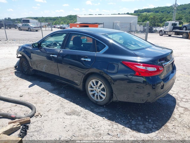 1N4AL3AP5HC297047 Nissan 2017