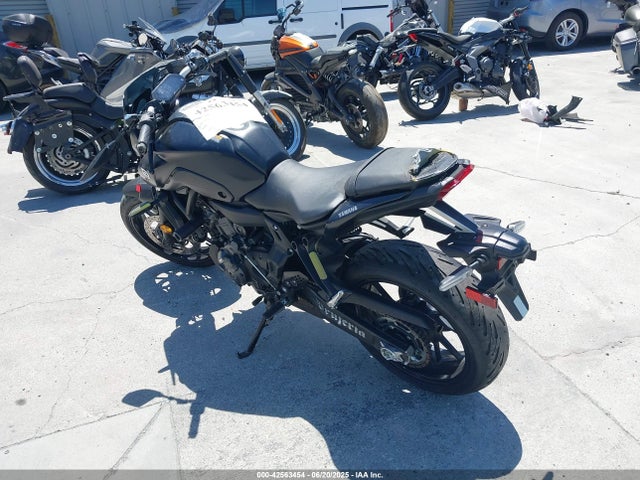 JYARM32Y8NA000955 Yamaha Mtn690 (mt-07)