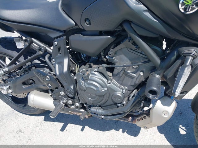 JYARM32Y8NA000955 Yamaha Mtn690 (mt-07)