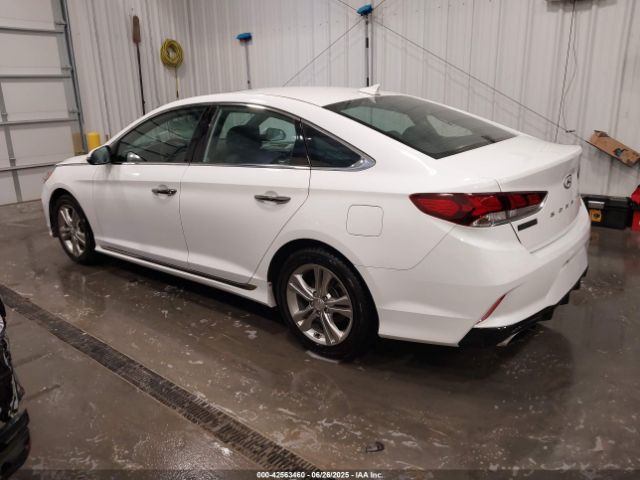 2018 HYUNDAI SONATA 5NPE34AF0JH724265 Photo 2