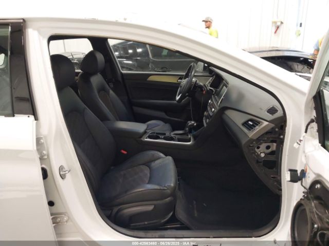 2018 HYUNDAI SONATA 5NPE34AF0JH724265 Photo 4