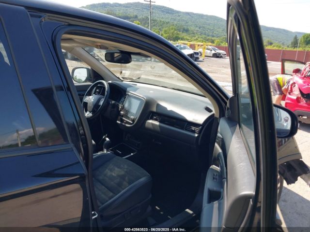 2020 MITSUBISHI OUTLANDER JA4AZ3A30LZ047365 Photo 4