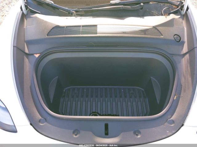 2021 TESLA MODEL Y 5YJYGDEE4MF184389 Photo 9