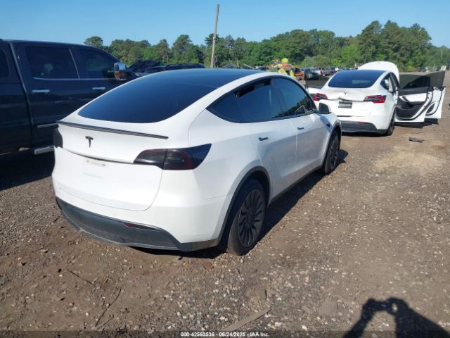 2021 TESLA MODEL Y 5YJYGDEE4MF184389 Photo 3