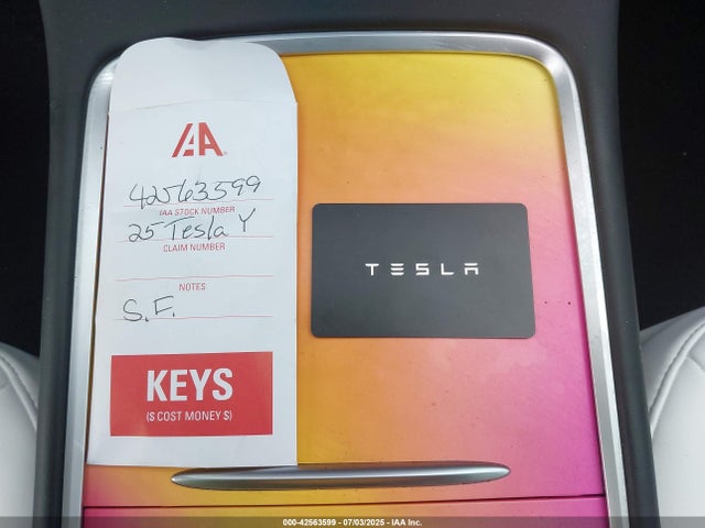 2025 TESLA MODEL Y 7SAYGDEEXSA347527 Photo 10