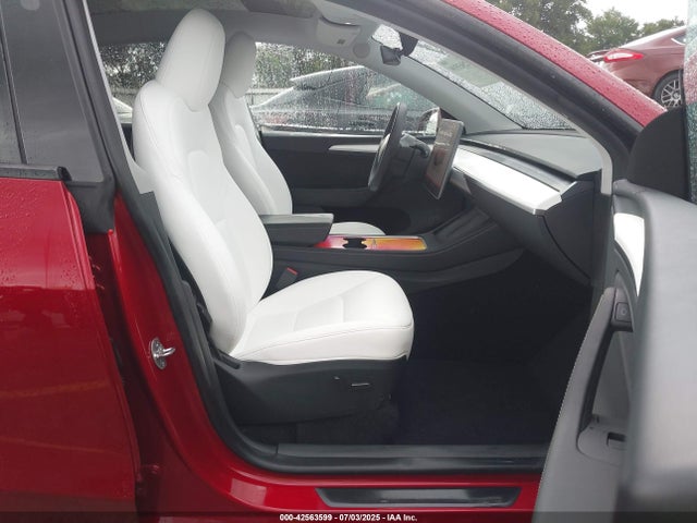 2025 TESLA MODEL Y 7SAYGDEEXSA347527 Photo 4