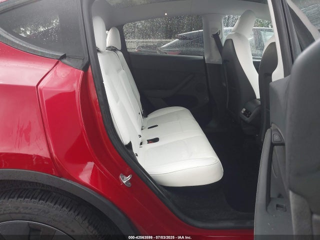 2025 TESLA MODEL Y 7SAYGDEEXSA347527 Photo 7