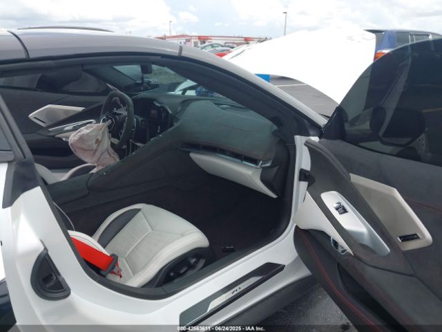 2023 CHEVROLET CORVETTE STINGRAY 1G1YC3D43P5501057 Photo 4