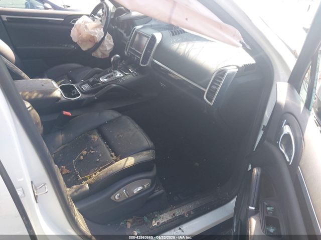 2015 PORSCHE CAYENNE WP1AB2A28FLA61239 Photo 4